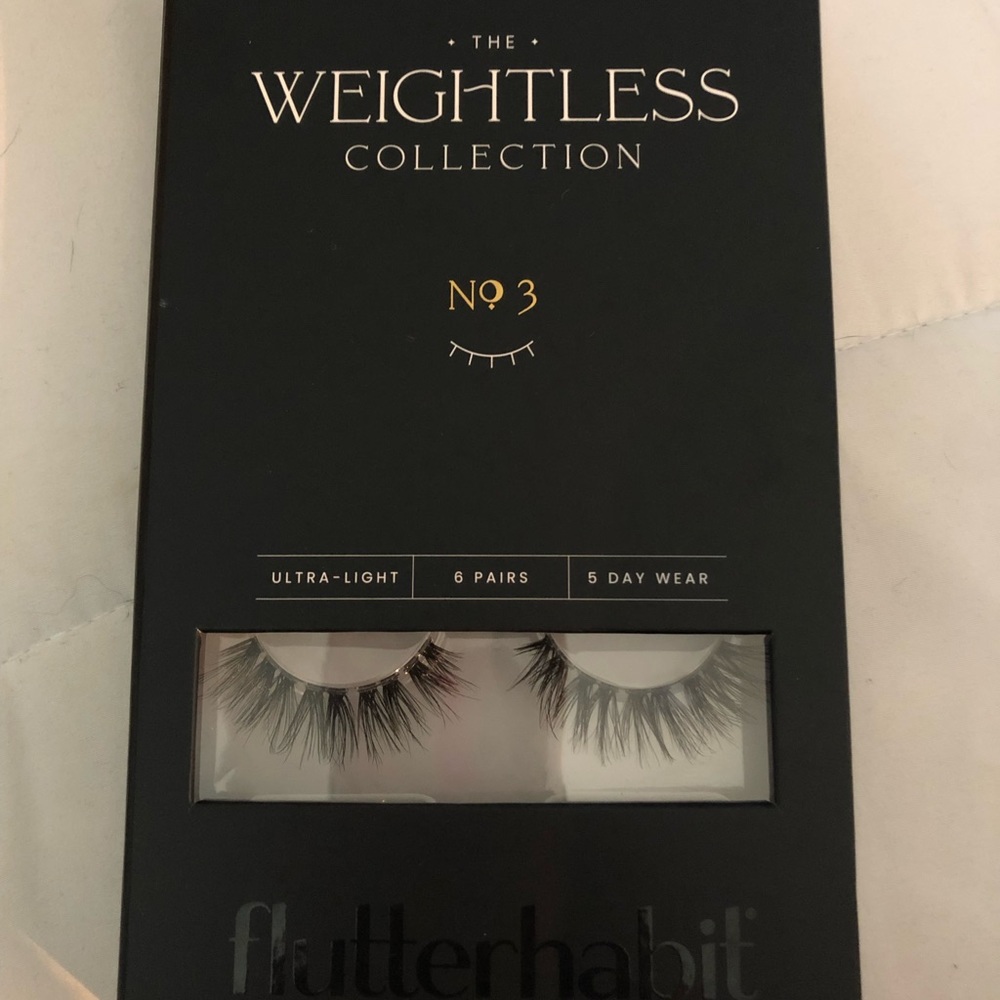 FLUTTERHABIT // Weightless No.3